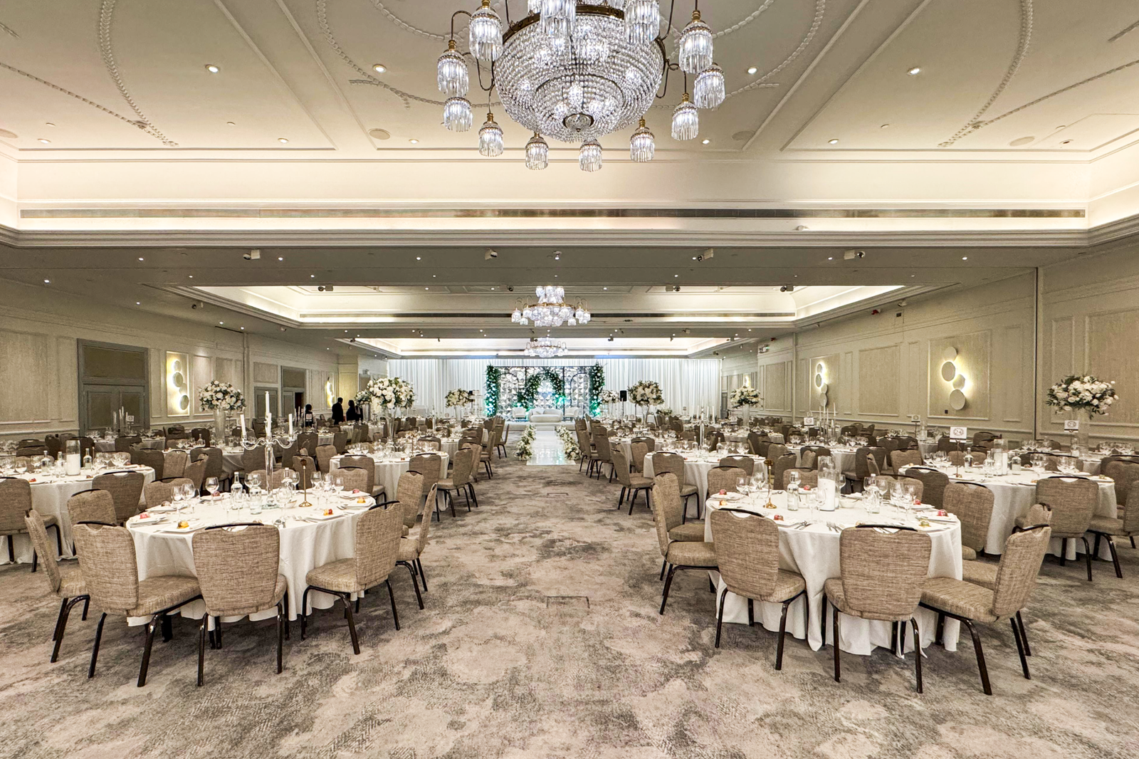 Restaurants for large groups